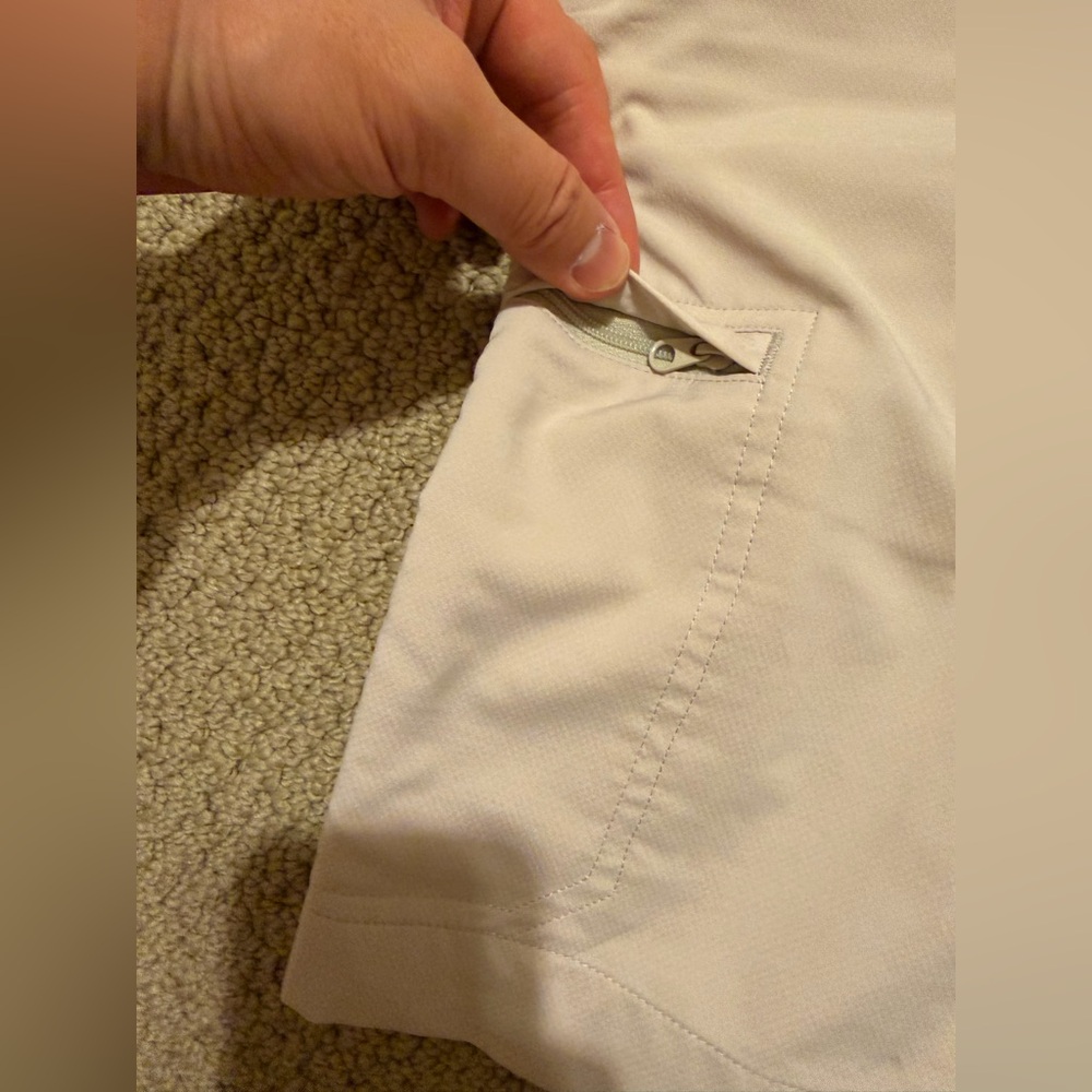 Nike Golf Fit Dry Dri-Fit Khaki Shorts Zipper Enclosure (Men’s Waist 32) - Picture 3 of 5